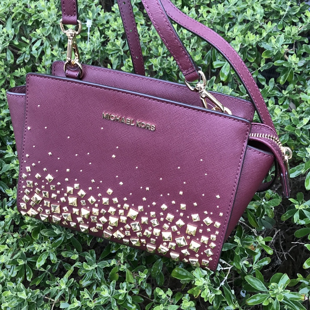 Michael Kors Selma Stud Medium Messenger MERLOT - Picture 4 of 6
